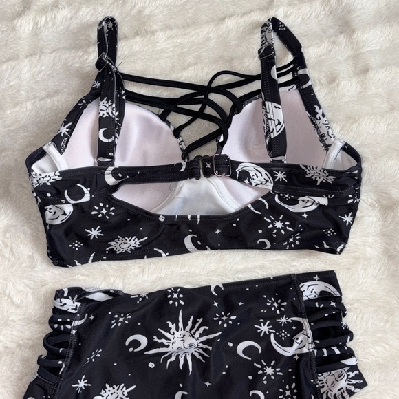 Dress Lily Celestial Sun & Moon Bikini Set Padded Top & High Waist Bottoms - Picture 5 of 7